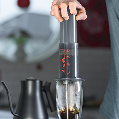 وعاء قهوة Aeropress Aeropress من الجيل الخامس الأصلي الأمريكي 24 إصدار محمول نسخة فرنسية لضغط القهوة Maller الإصدار القياسي